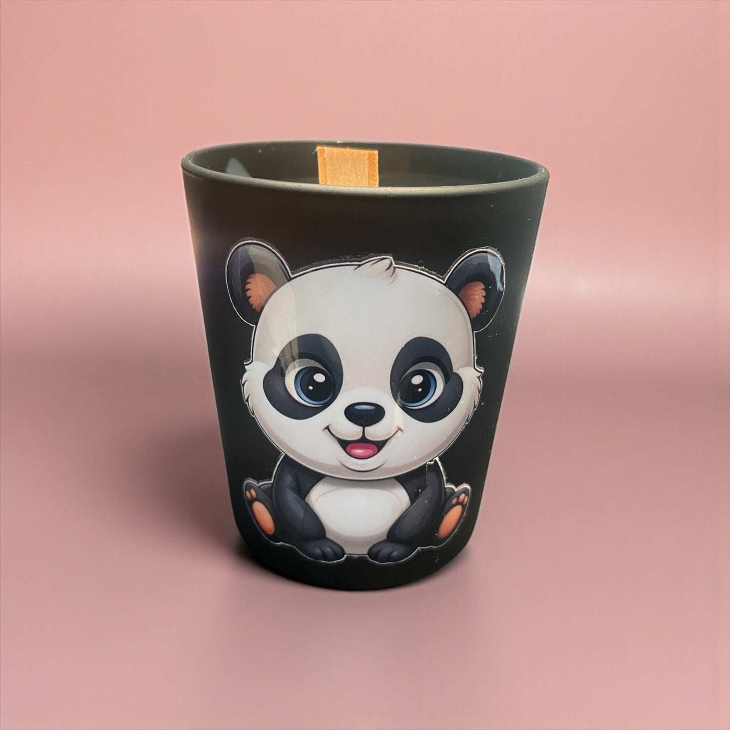 Bougie panda senteur sapin avec sa fève panda
